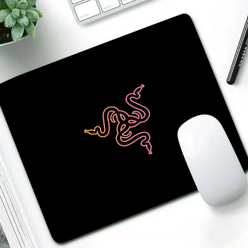 Gaming Accessories For Gaming Setup - Razer Luxury Mouse Pad Anime Gamer